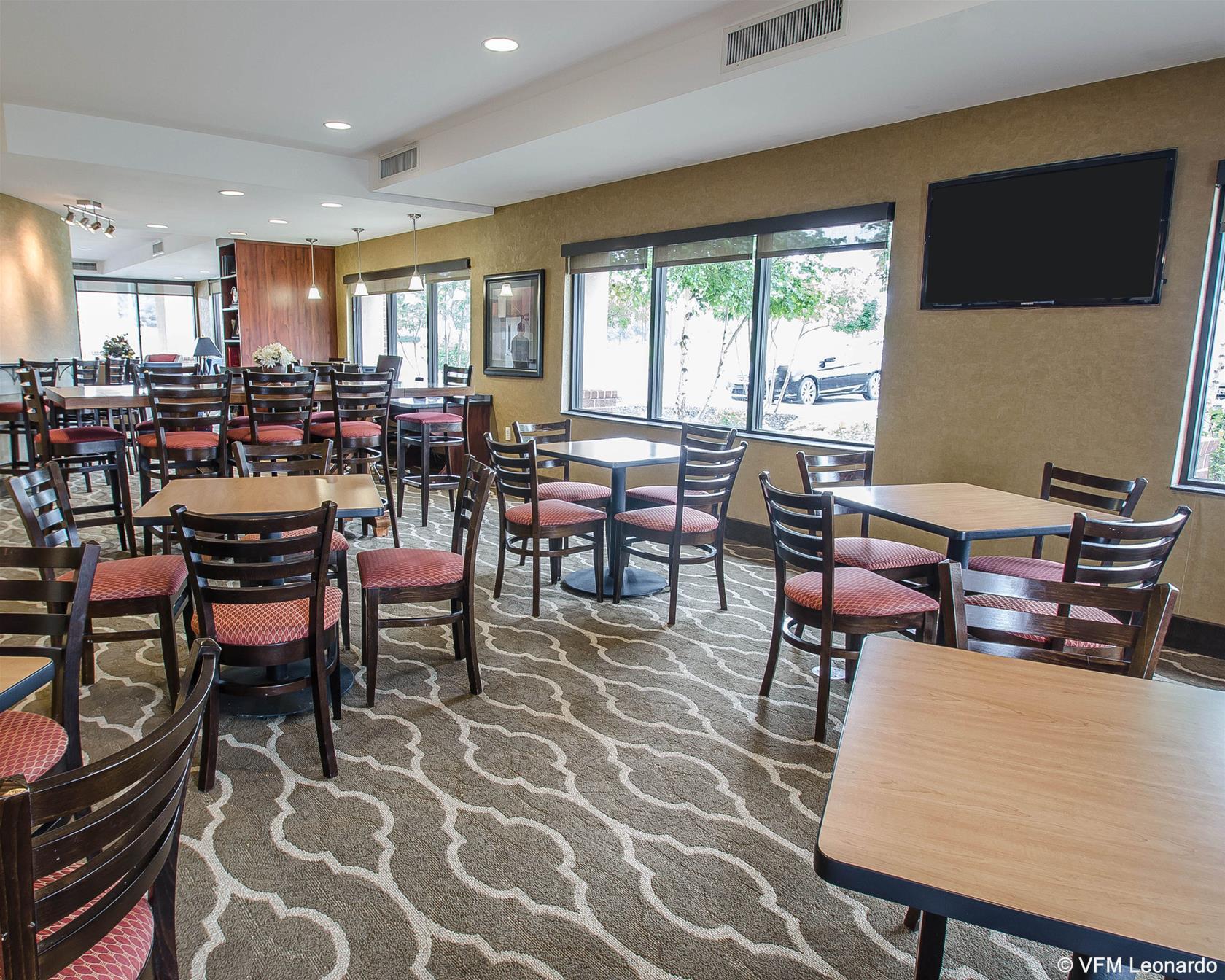Comfort Suites Speedway - Kansas City Exteriér fotografie