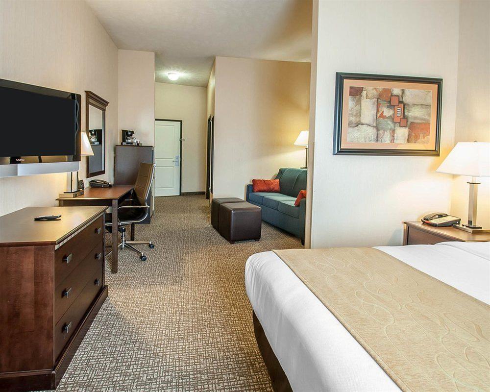 Comfort Suites Speedway - Kansas City Exteriér fotografie