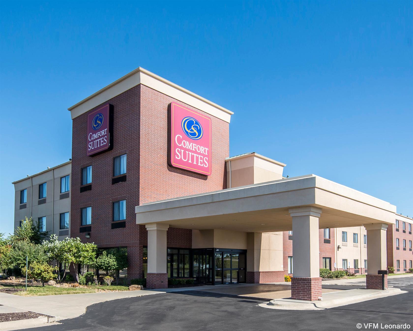 Comfort Suites Speedway - Kansas City Exteriér fotografie