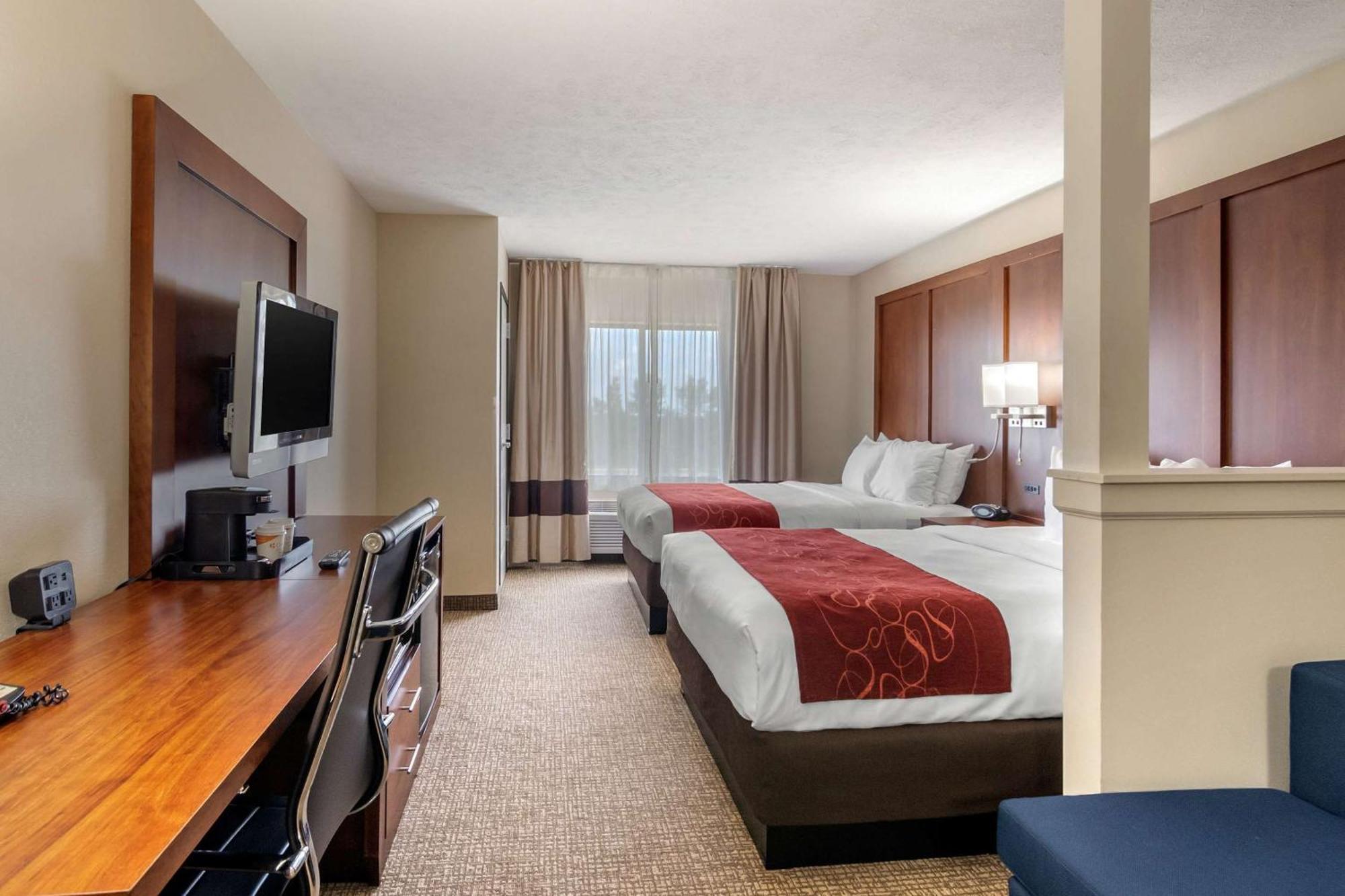 Comfort Suites Speedway - Kansas City Exteriér fotografie