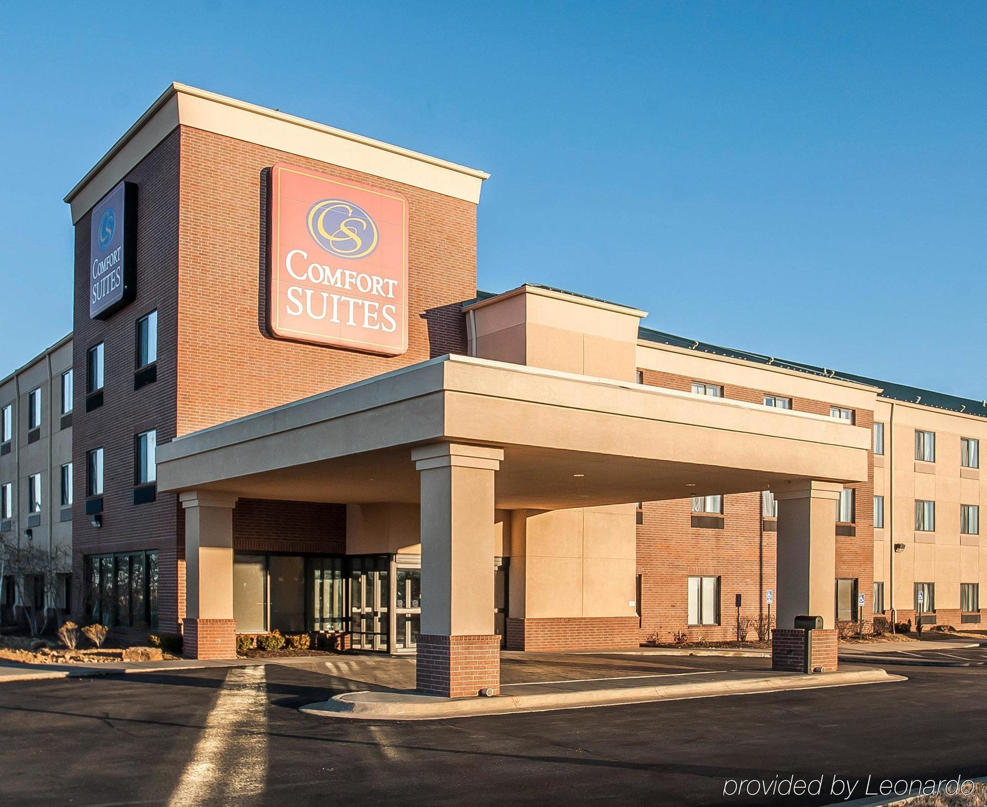 Comfort Suites Speedway - Kansas City Exteriér fotografie